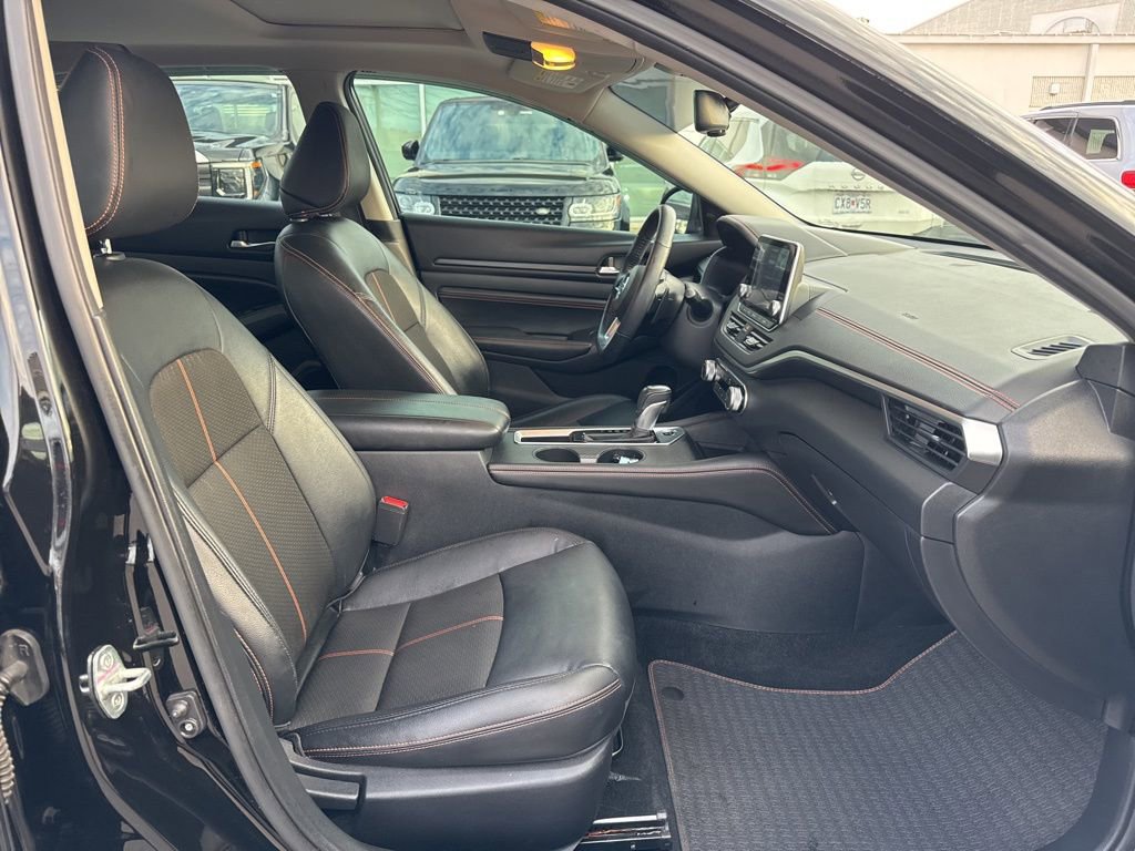 Used 2020 Nissan Altima 2.5 SR w/ Premium Package image 25