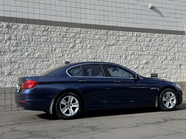 Used 2011 BMW 528i Sedan RWD image 16