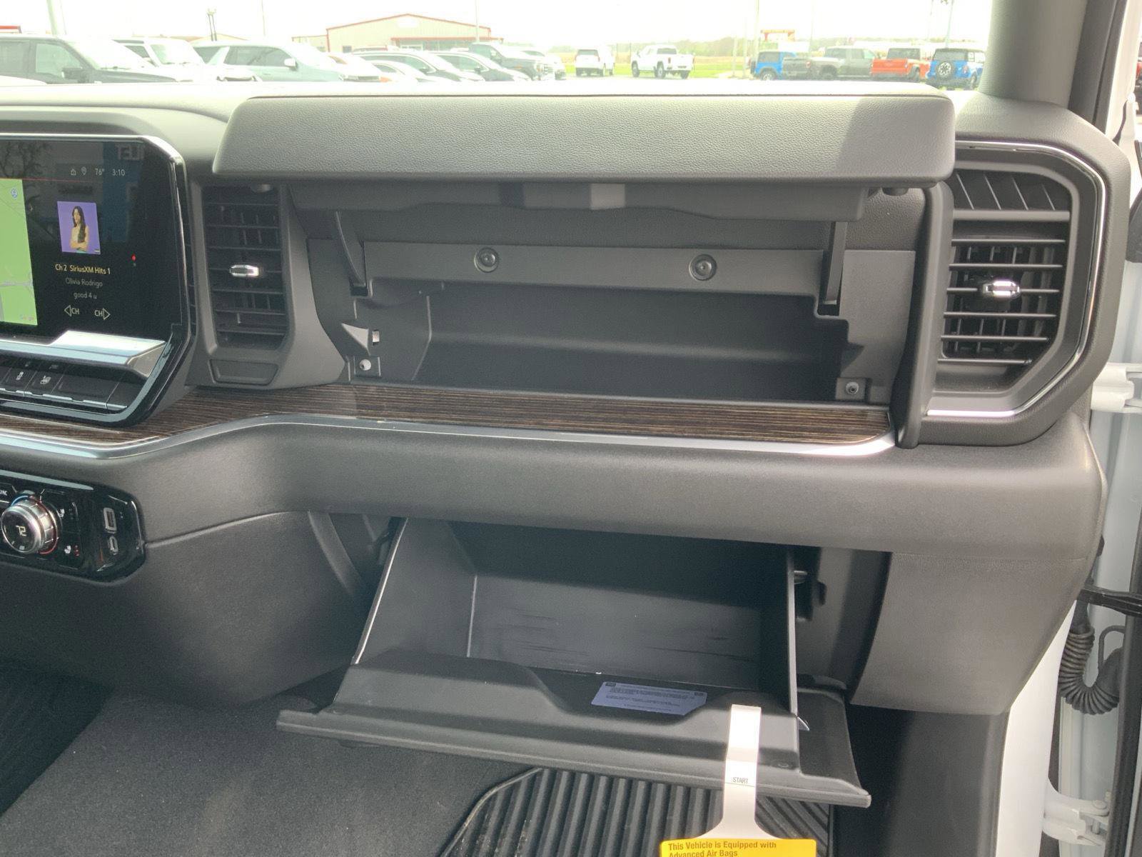 Used 2025 GMC Sierra 2500 SLE w/ SLE Convenience Package image 55