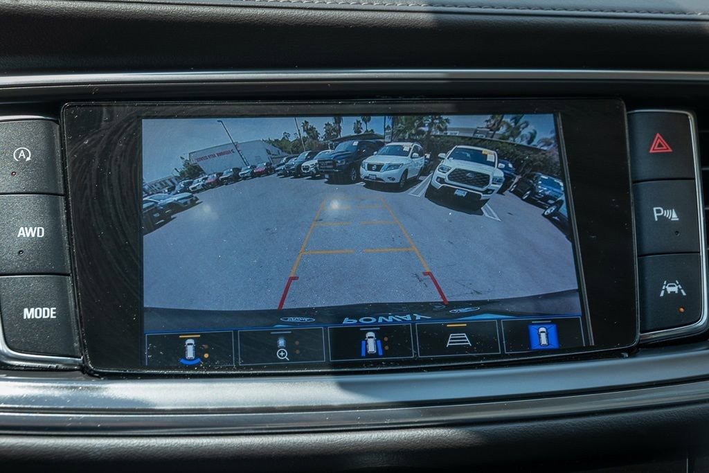 Used 2022 Buick Enclave Avenir w/ Avenir Technology Package image 20