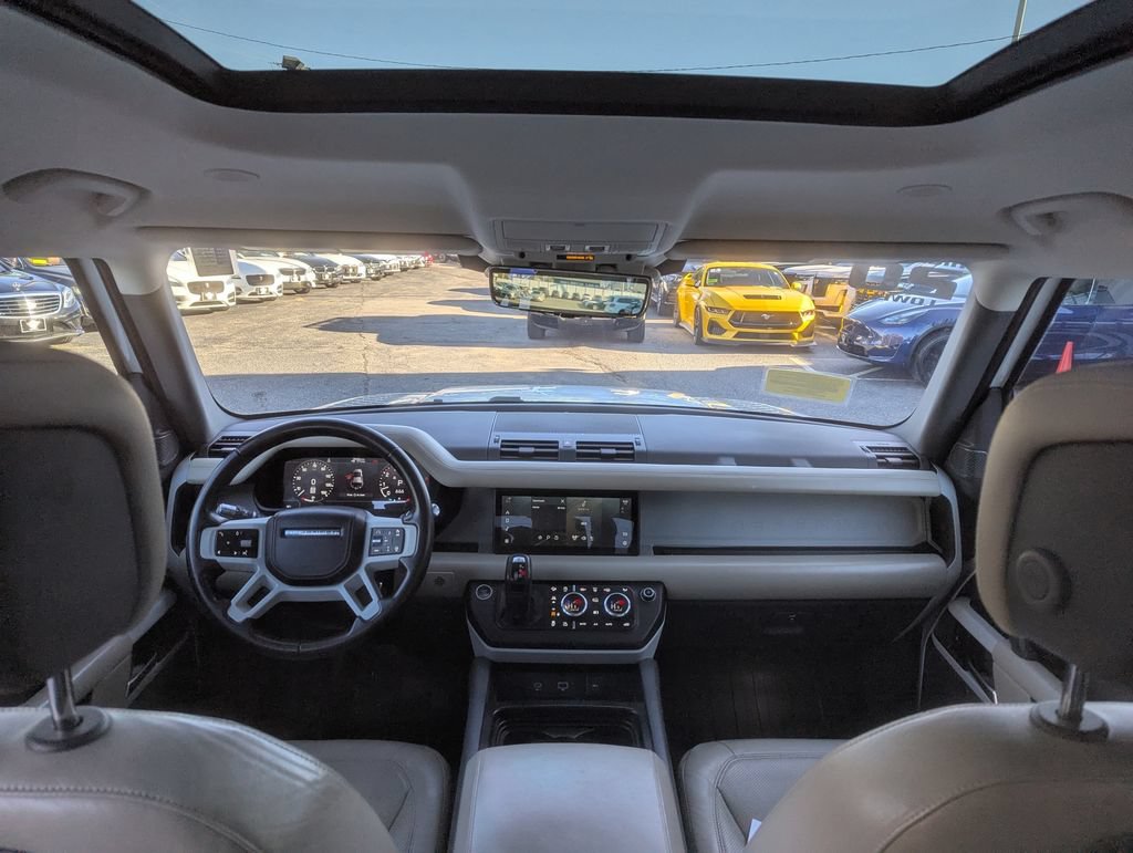 Used 2020 Land Rover Defender 110 HSE AWD/4WD image 43