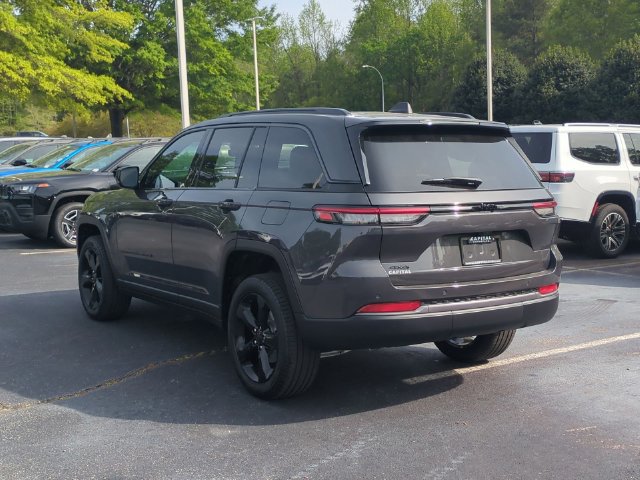New 2026 Jeep Grand Cherokee Limited w/ Limited Altitude Package AWD/4WD image 3