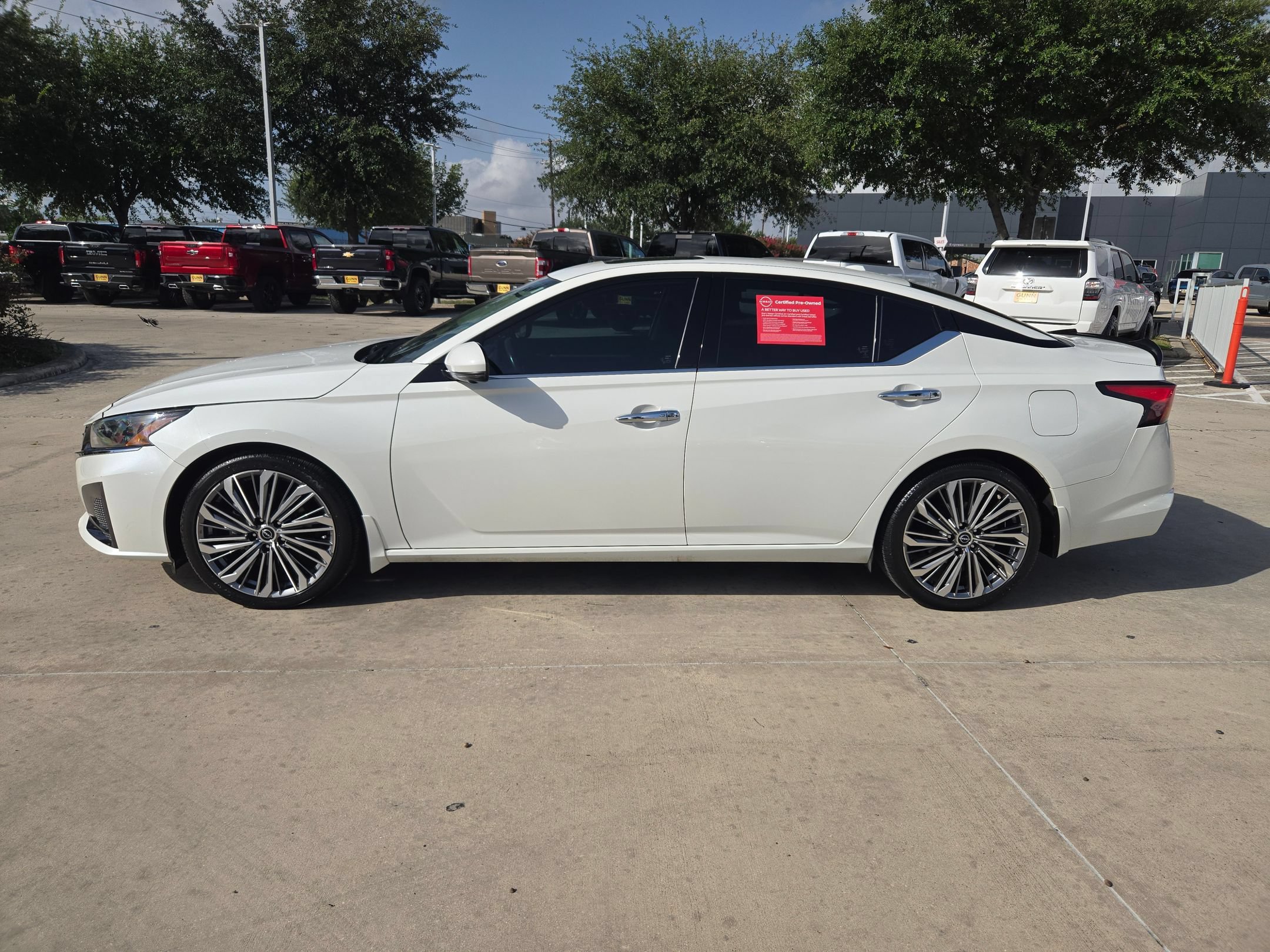 Certified 2024 Nissan Altima 2.5 SL FWD image 6