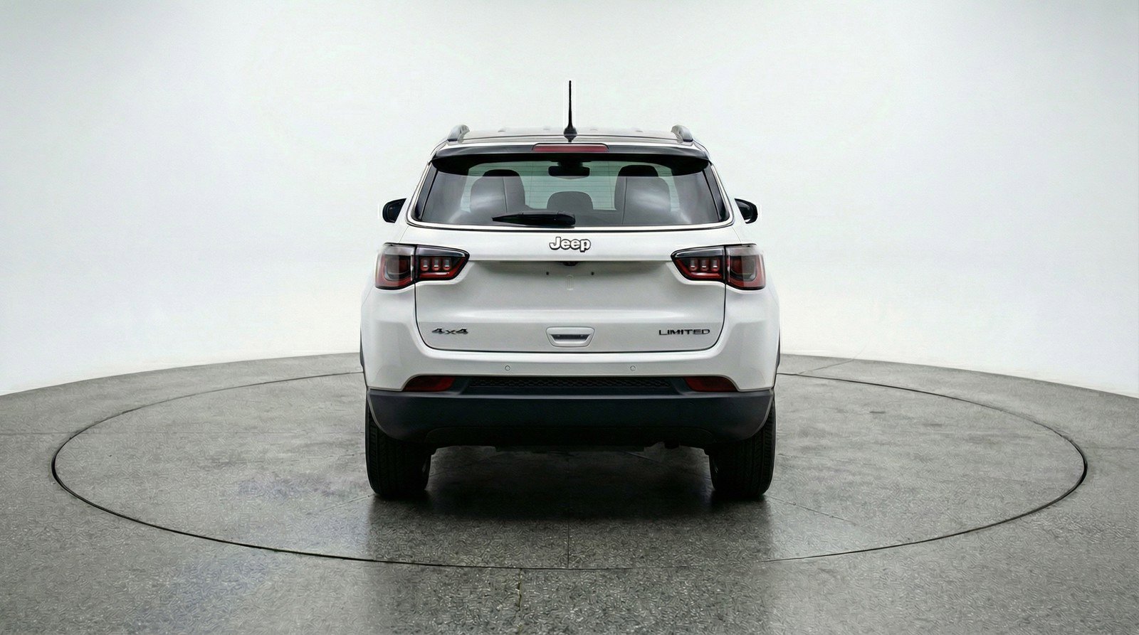 Used 2025 Jeep Compass Trailhawk AWD/4WD image 7