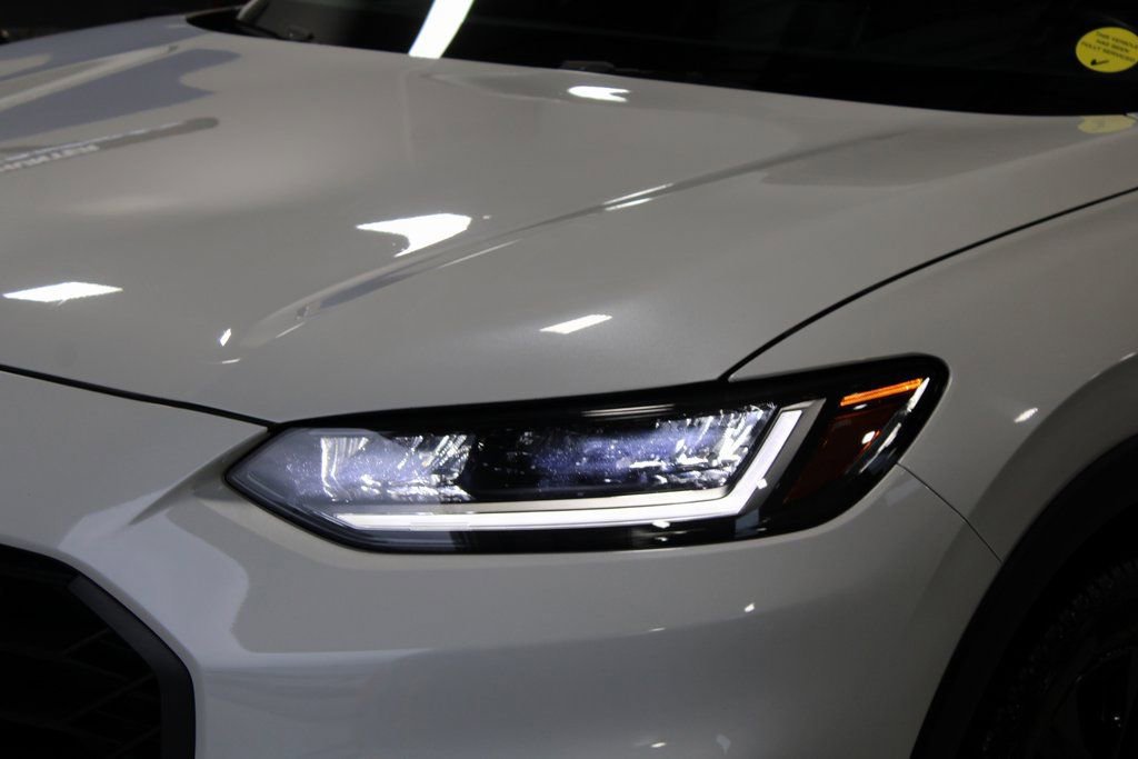 Used 2023 Honda HR-V Sport image 2