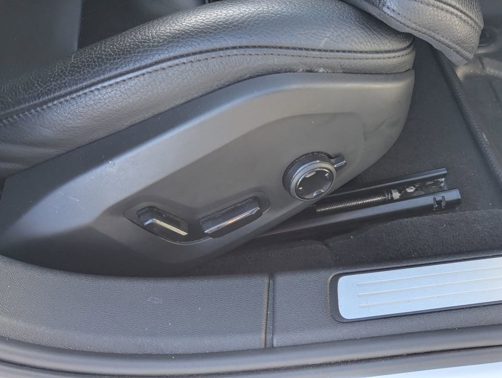 Used 2024 Volvo S60 B5 Ultimate image 33