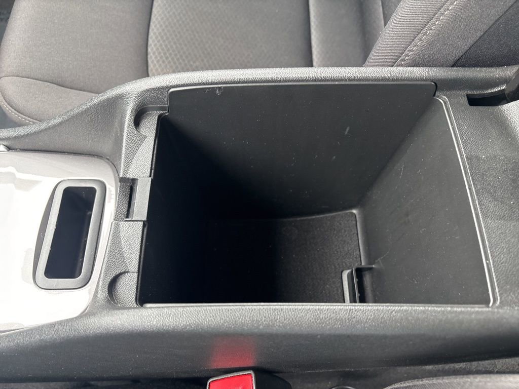 Used 2024 Chevrolet Malibu LT image 30