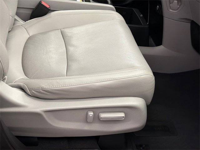 Used 2018 Honda Odyssey Elite image 12