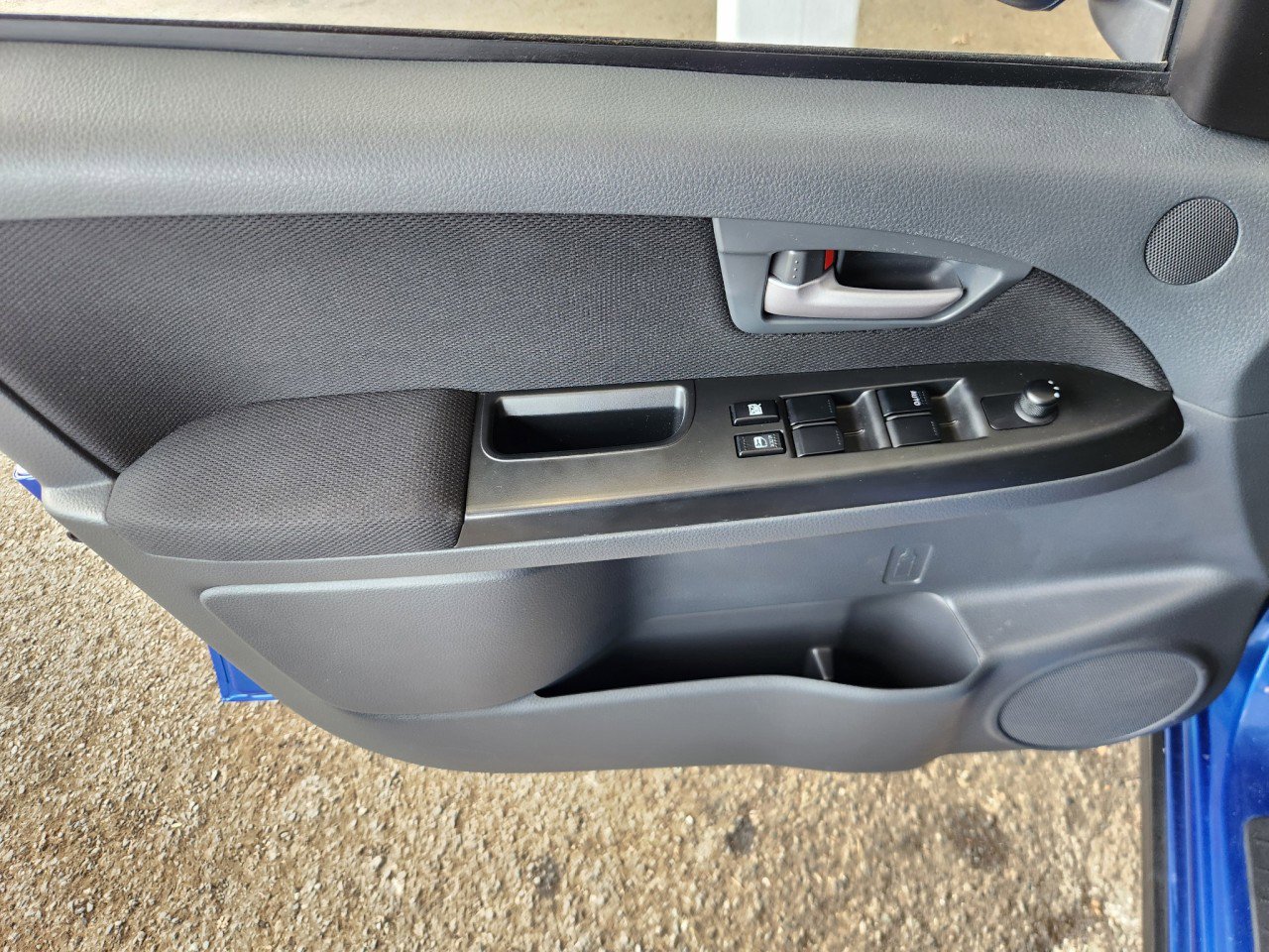 Used 2012 Suzuki SX4 Premium image 10