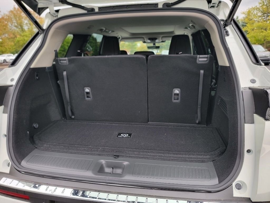 Certified 2025 INFINITI QX60 Pure w/ Cargo Package image 22