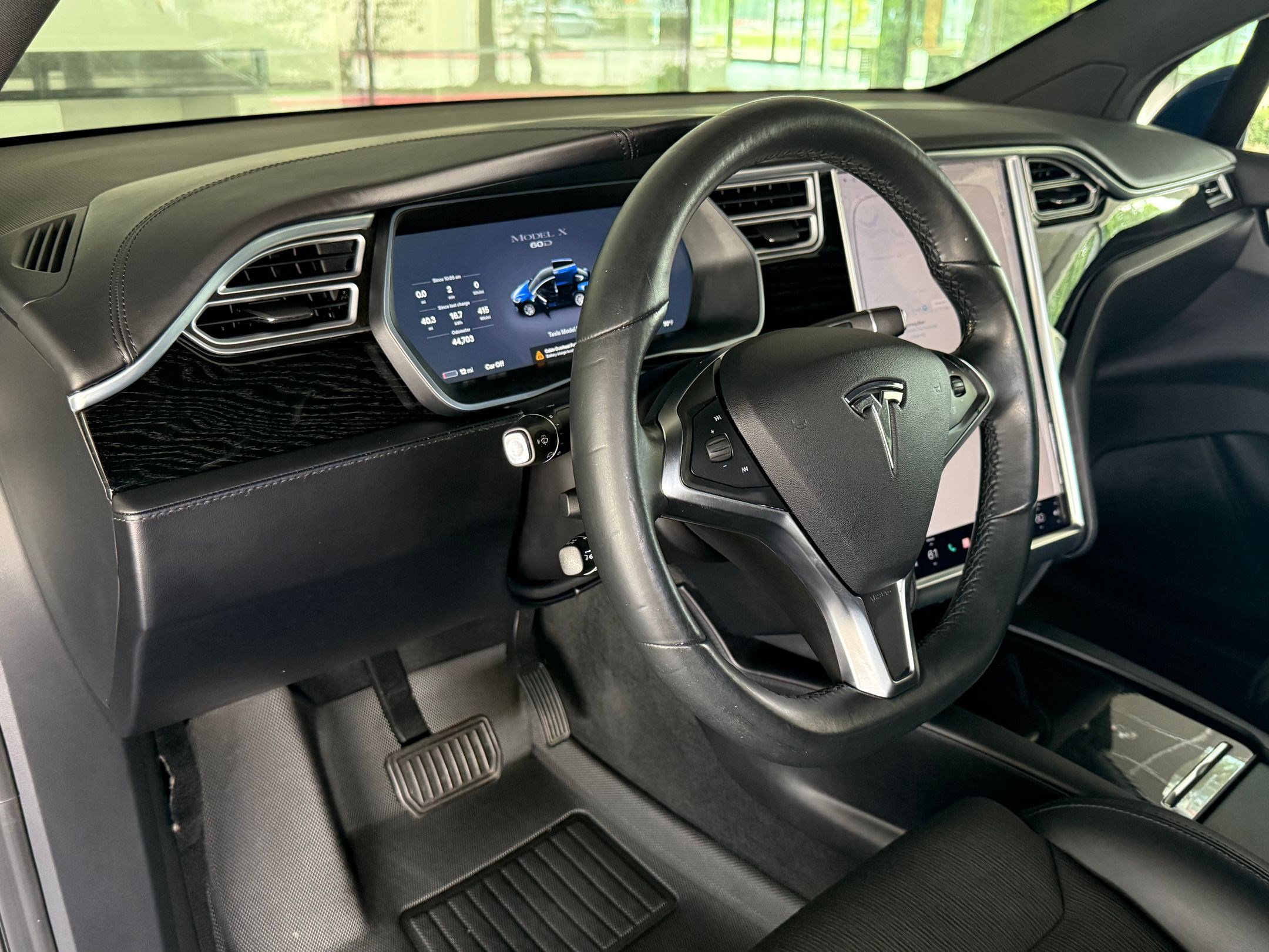 Used 2016 Tesla Model X 60D image 25