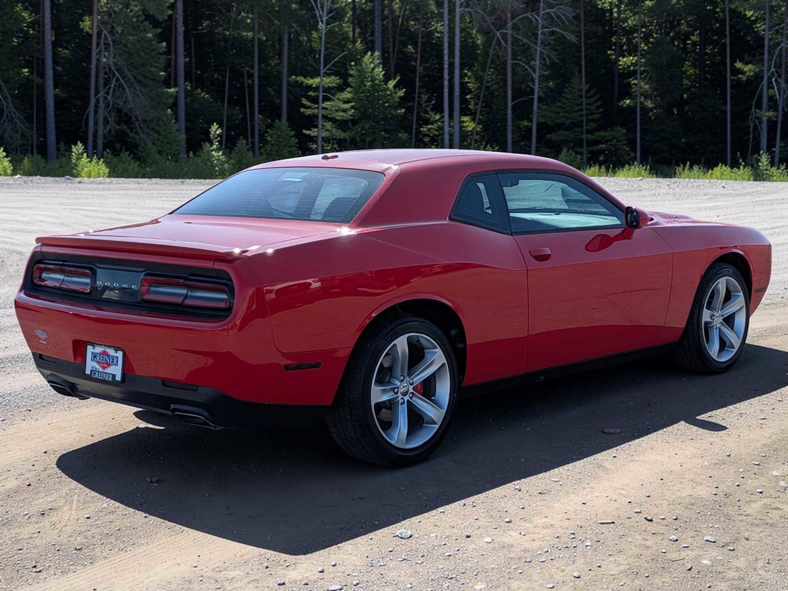 Used 2016 Dodge Challenger SXT w/ Super Sport Group (SS/T) RWD image 6