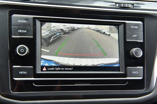 Certified 2022 Volkswagen Tiguan S image 11
