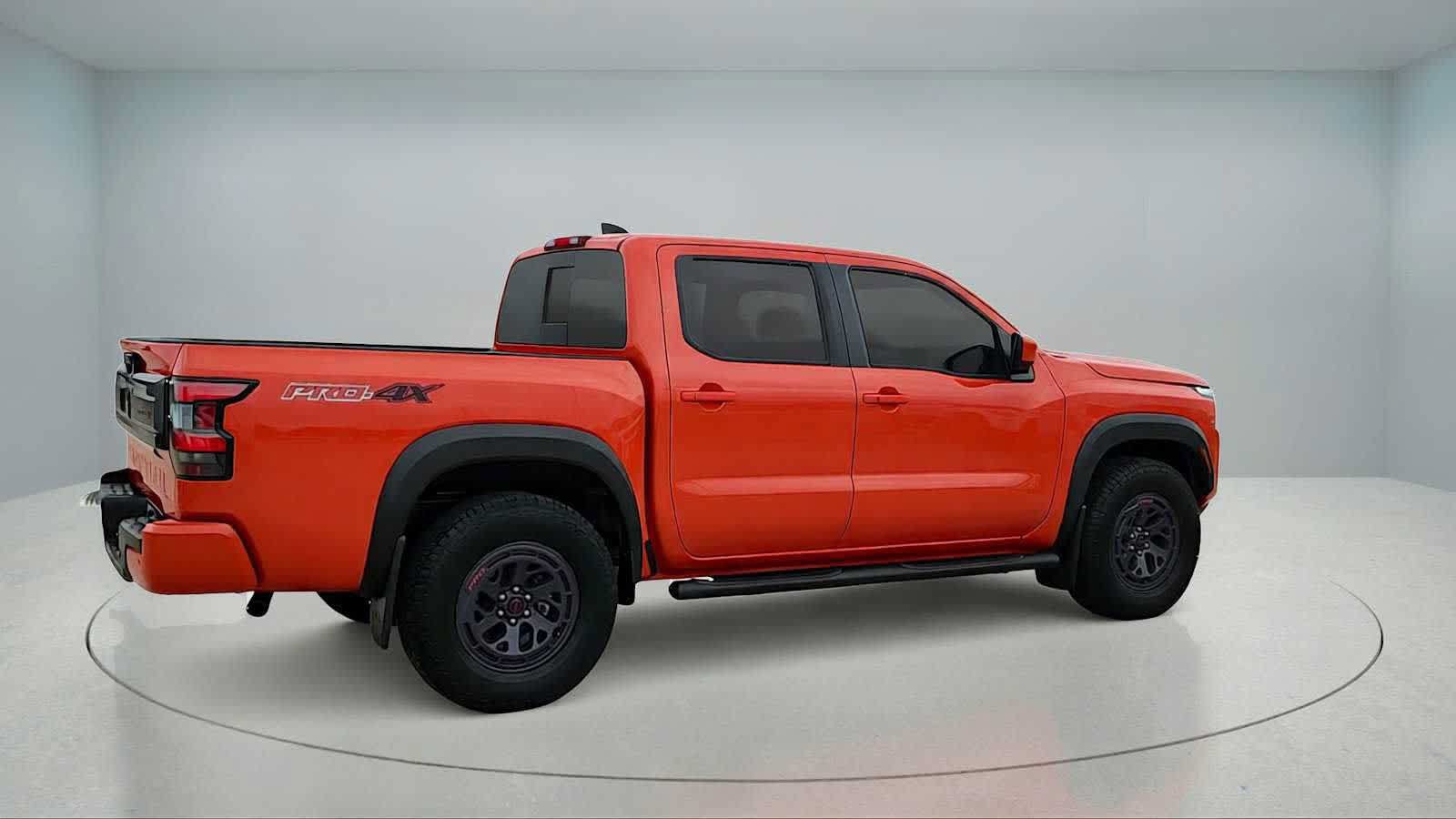 Used 2025 Nissan Frontier PRO-4X w/ Interior Protection Package AWD/4WD image 8