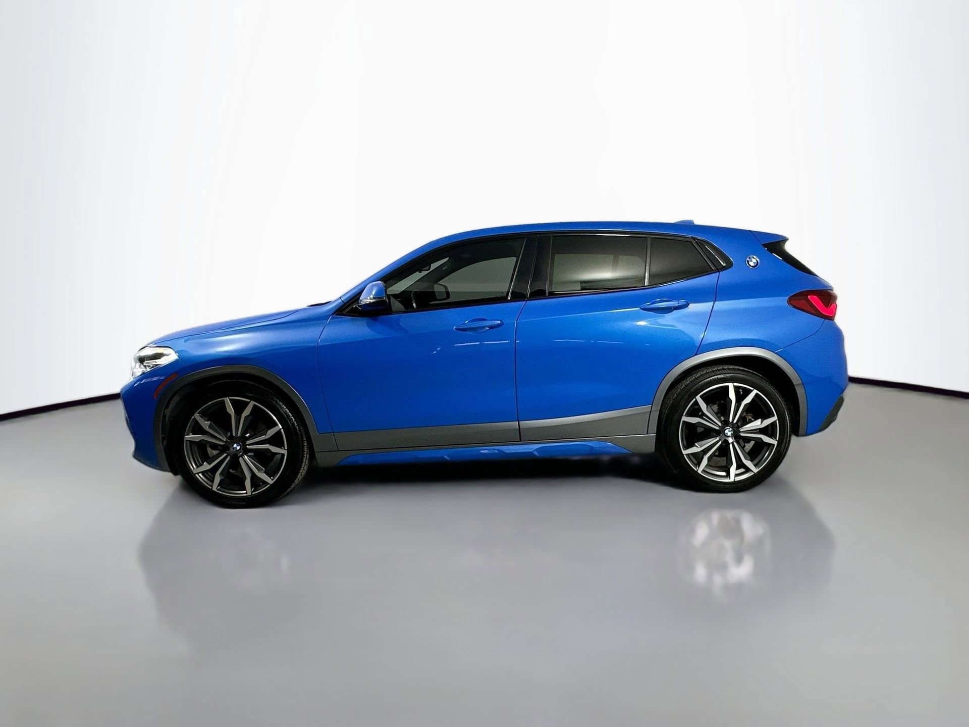 Used 2021 BMW X2 xDrive28i w/ M Sport X Package image 9
