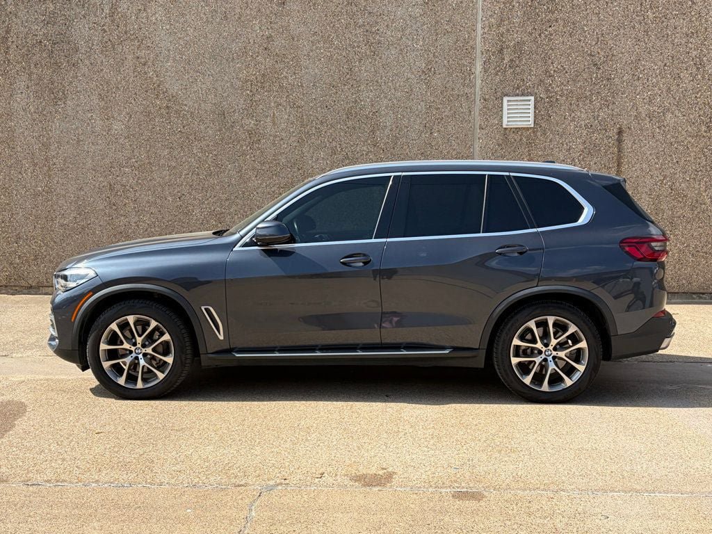 Used 2019 BMW X5 xDrive40i w/ Convenience Package AWD/4WD image 3