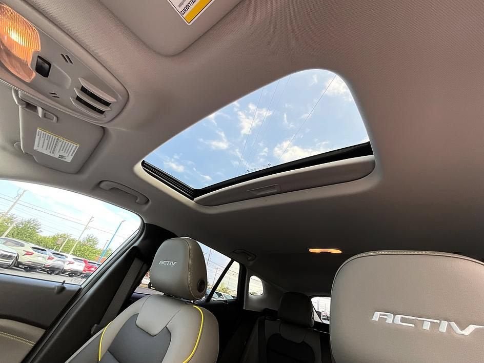 New 2026 Chevrolet Trax ACTIV w/ Sunroof Package FWD image 22