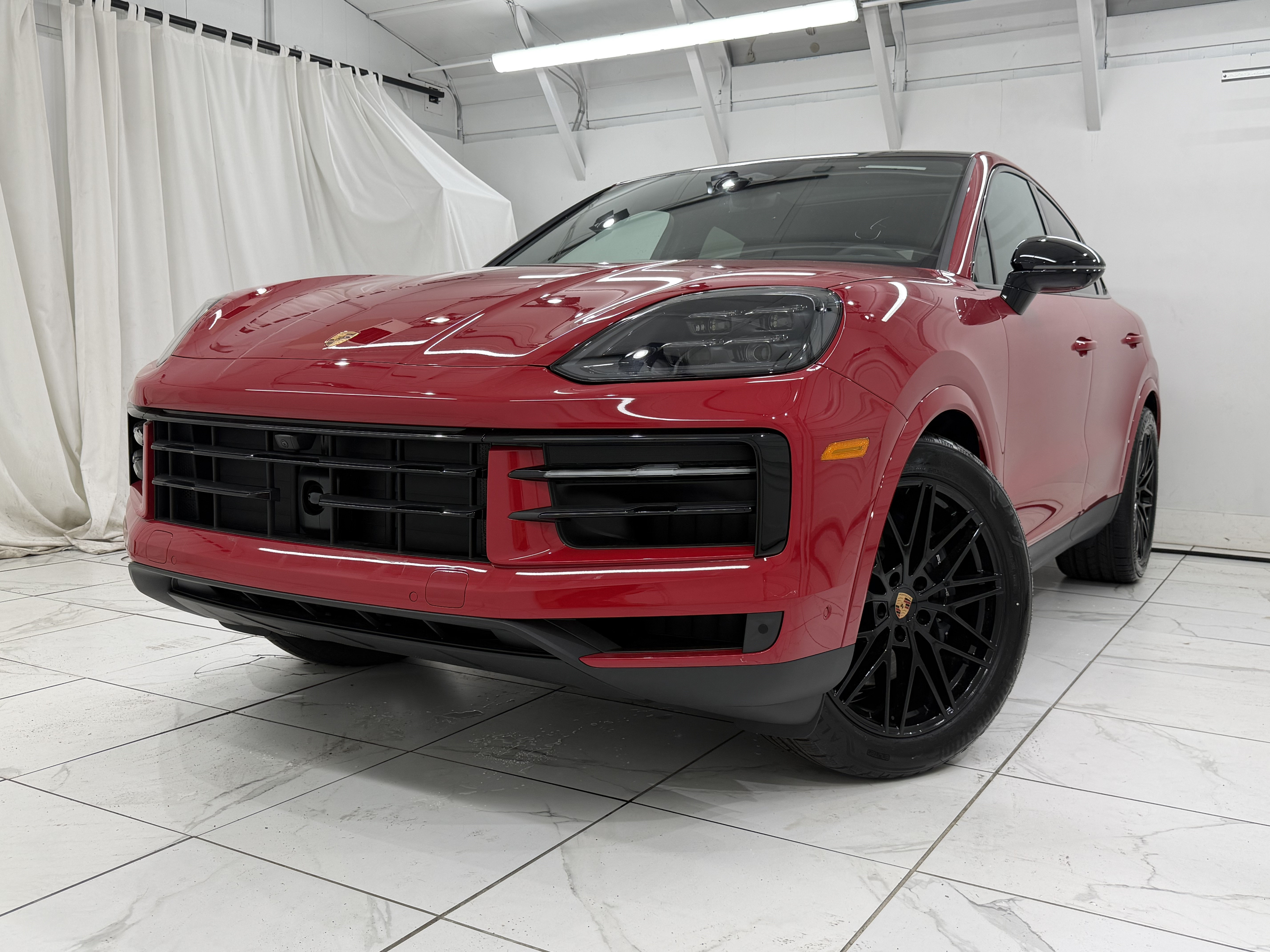 New 2026 Porsche Cayenne Coupe AWD/4WD image 8
