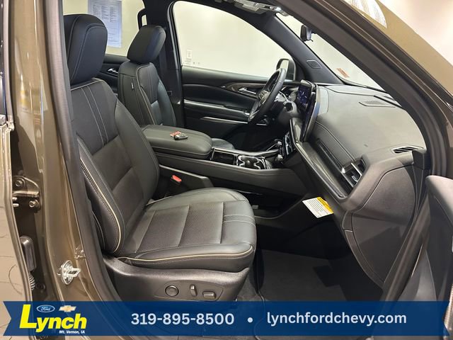 Used 2024 Chevrolet Traverse RS image 8