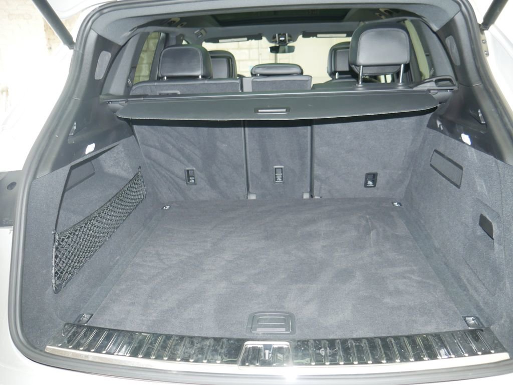 Certified 2023 Porsche Cayenne AWD/4WD image 22