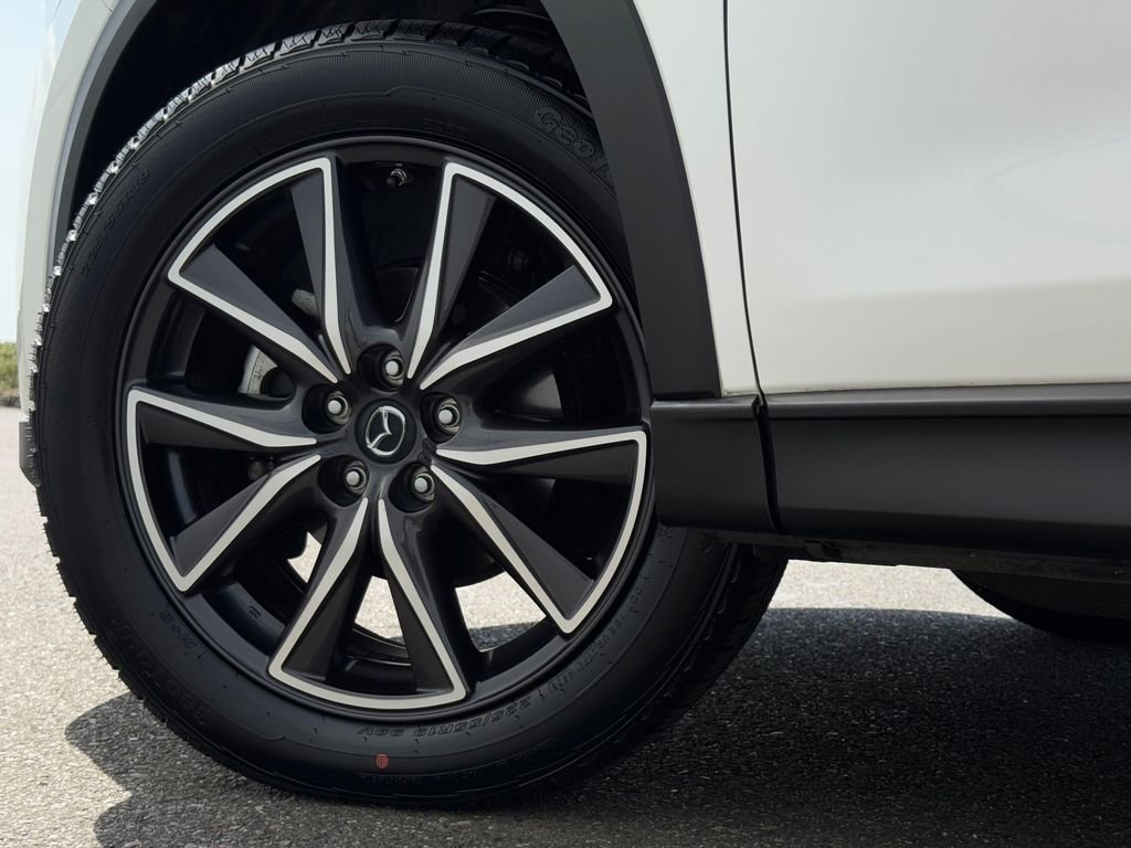 Used 2018 MAZDA CX-5 Touring w/ Preferred Equipment Package AWD/4WD image 27