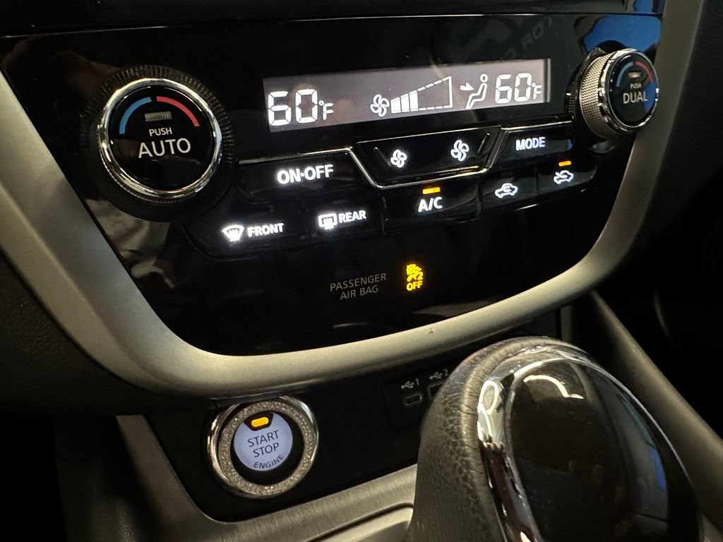 Used 2023 Nissan Murano SV w/ SV Midnight Edition Package AWD/4WD image 15