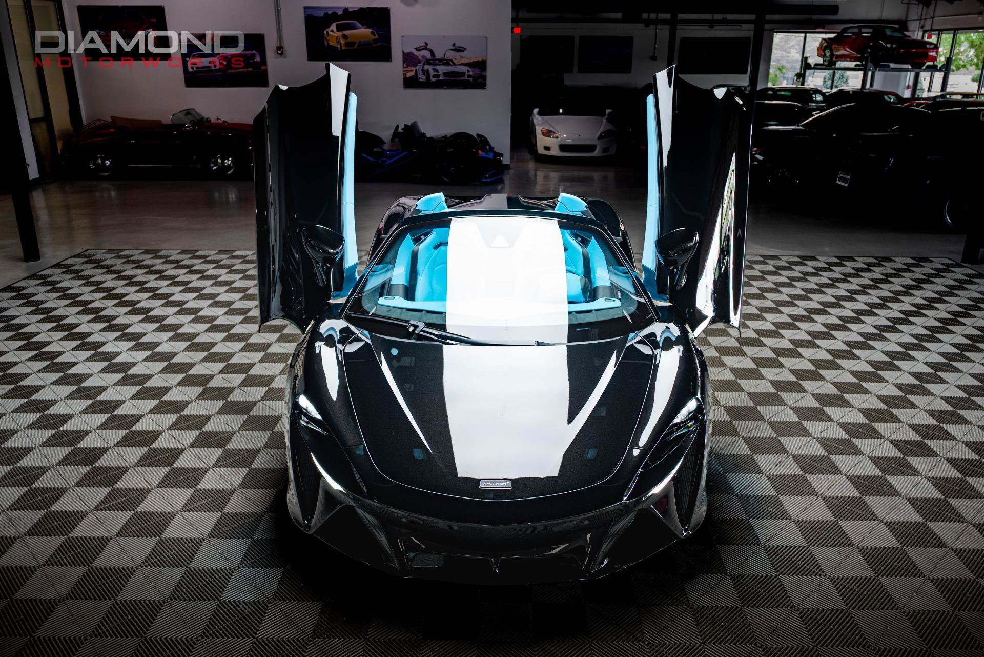 Used 2026 McLaren Artura Spider RWD image 75