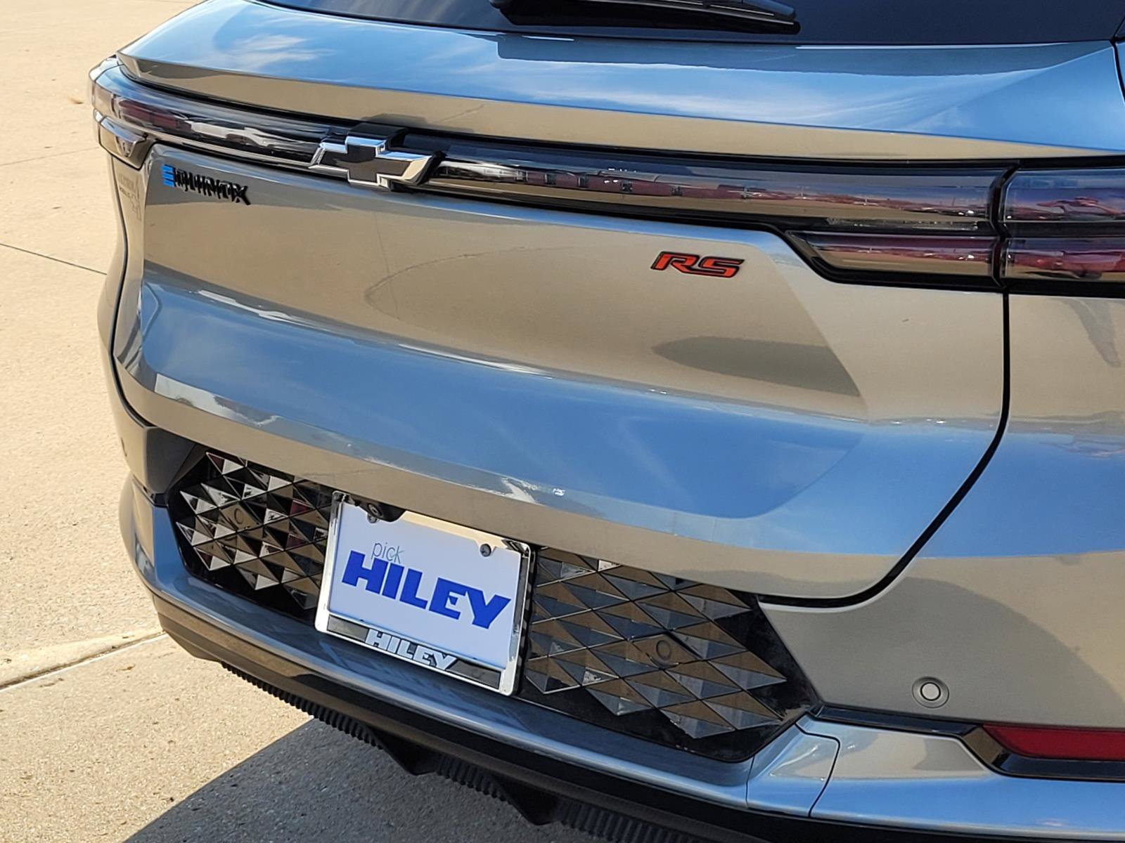 Used 2024 Chevrolet Equinox EV RS FWD image 5