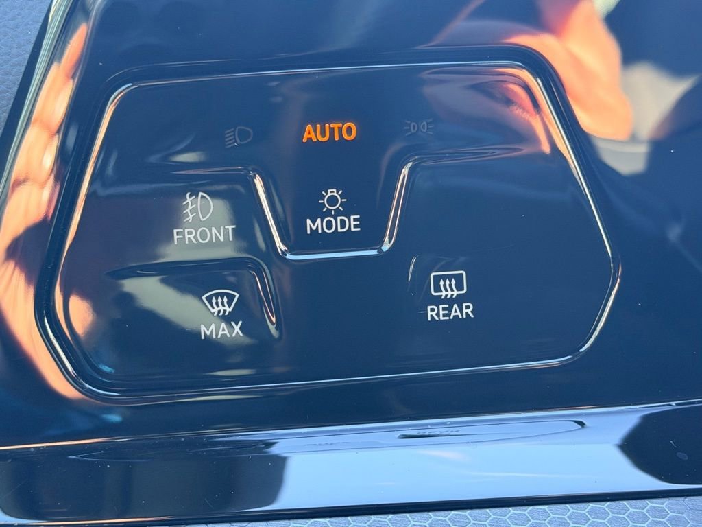 Used 2023 Volkswagen GTI S image 37