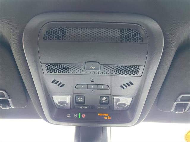 Used 2023 Cadillac XT6 Premium Luxury image 32