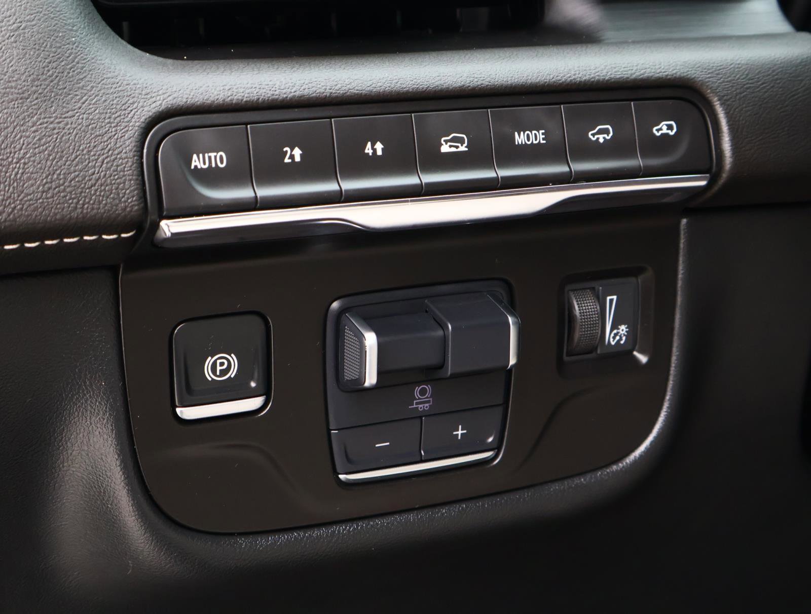 Used 2024 Cadillac Escalade Sport w/ LPO, ONYX Package image 25