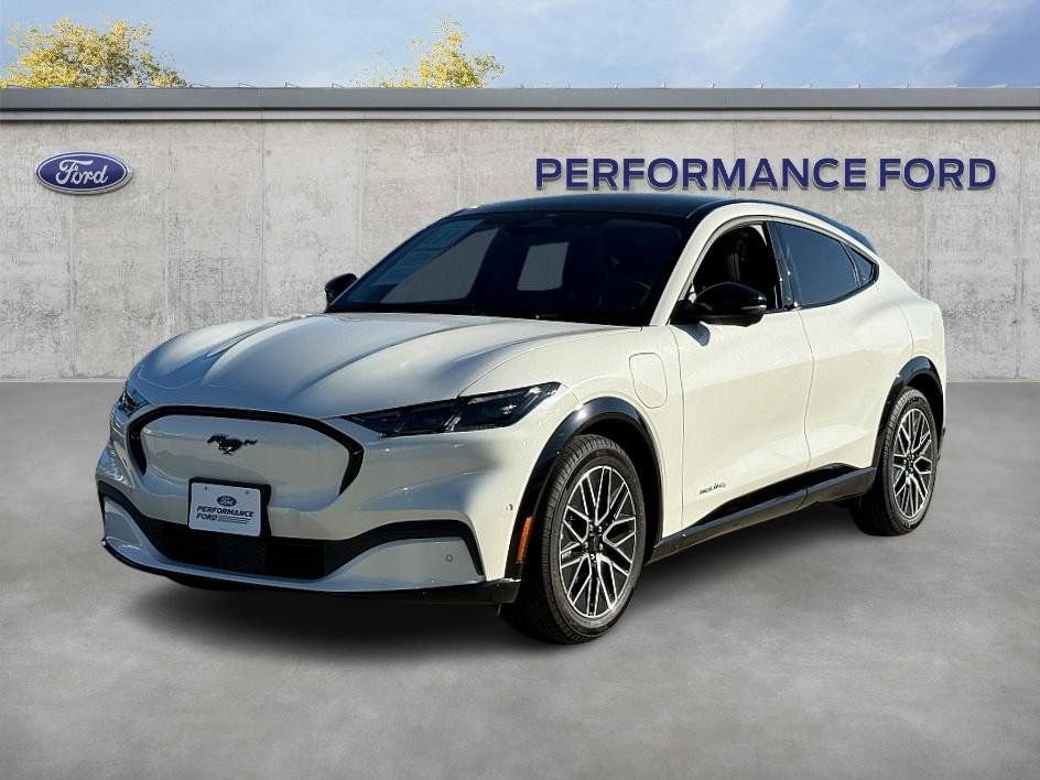 Certified 2024 Ford Mustang Mach-E Premium image 2