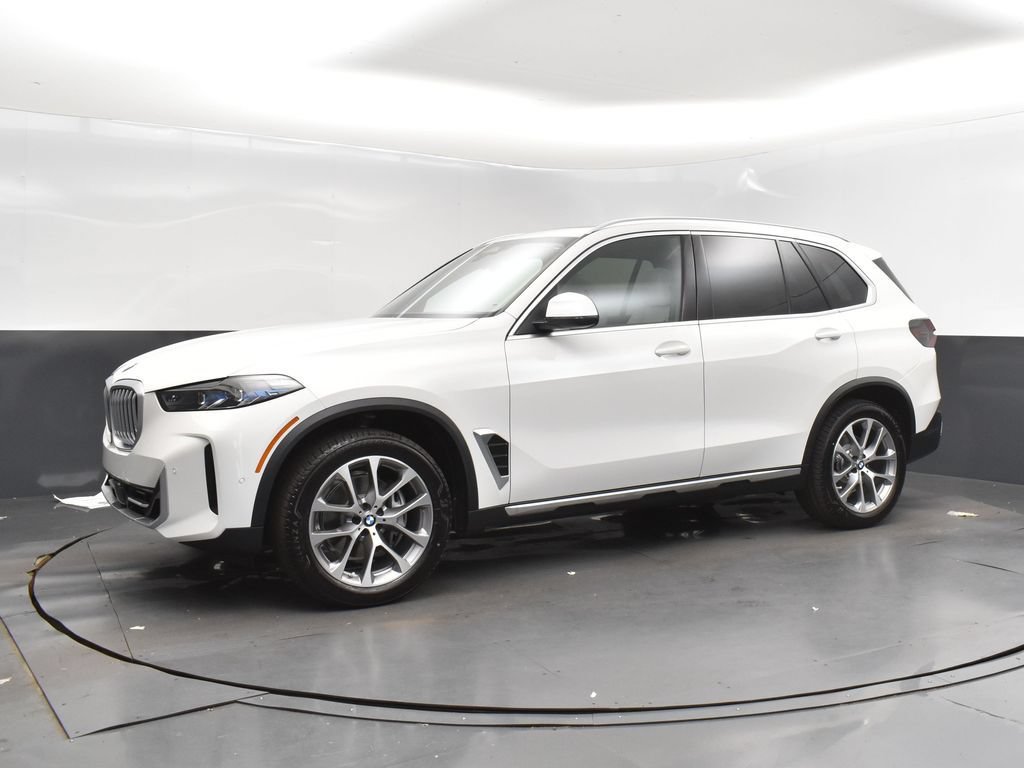Used 2026 BMW X5 sDrive40i w/ Parking Assistance Package RWD image 3