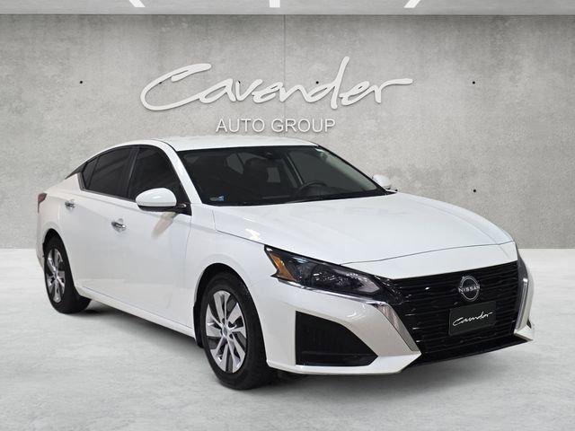Used 2023 Nissan Altima 2.5 S FWD image 2