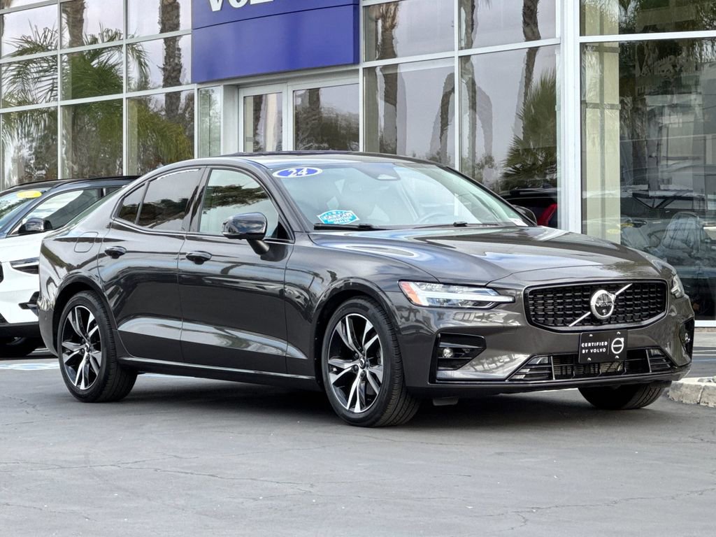 Certified 2024 Volvo S60 B5 Plus AWD/4WD image 7