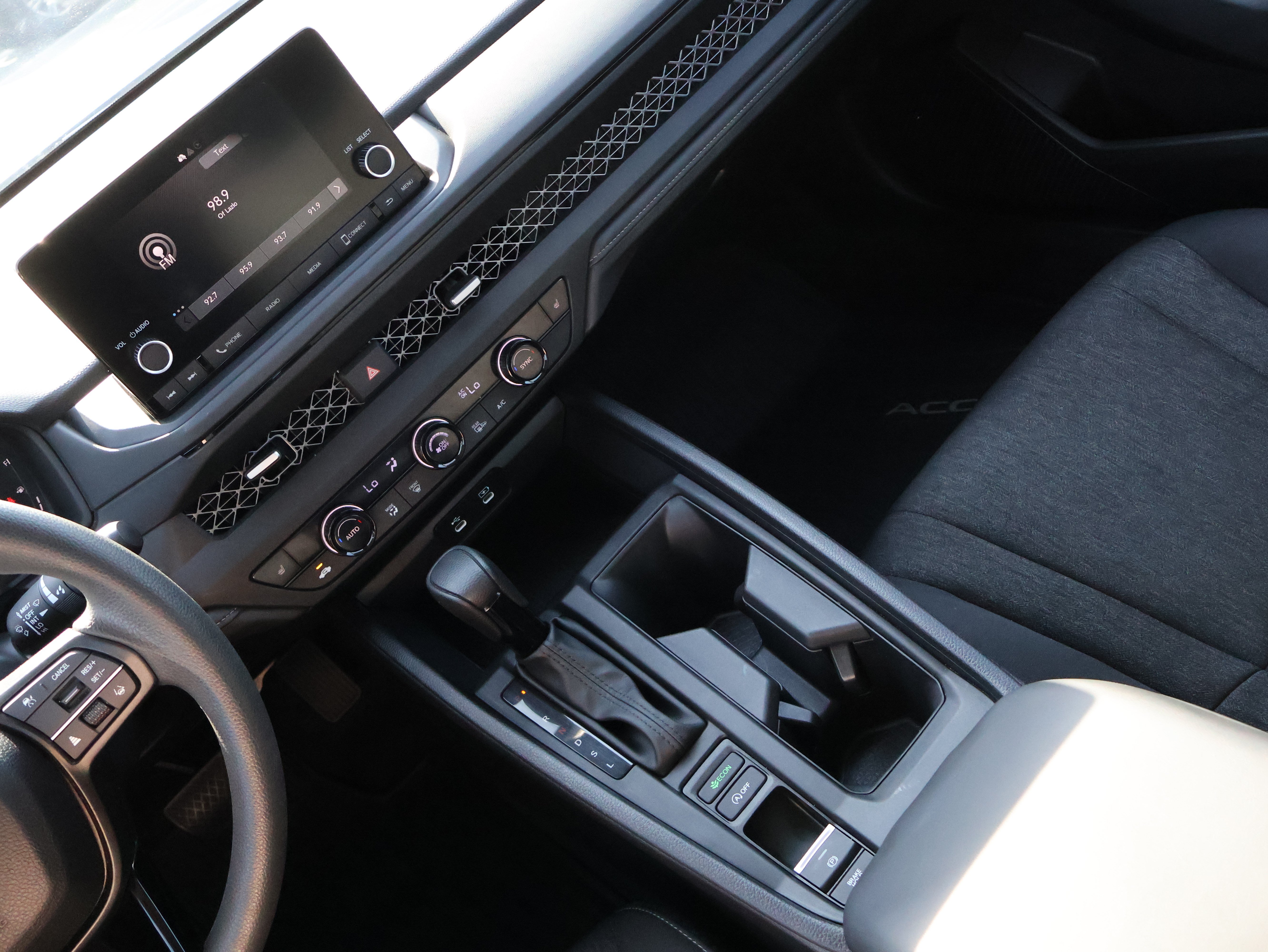 Used 2025 Honda Accord SE image 20