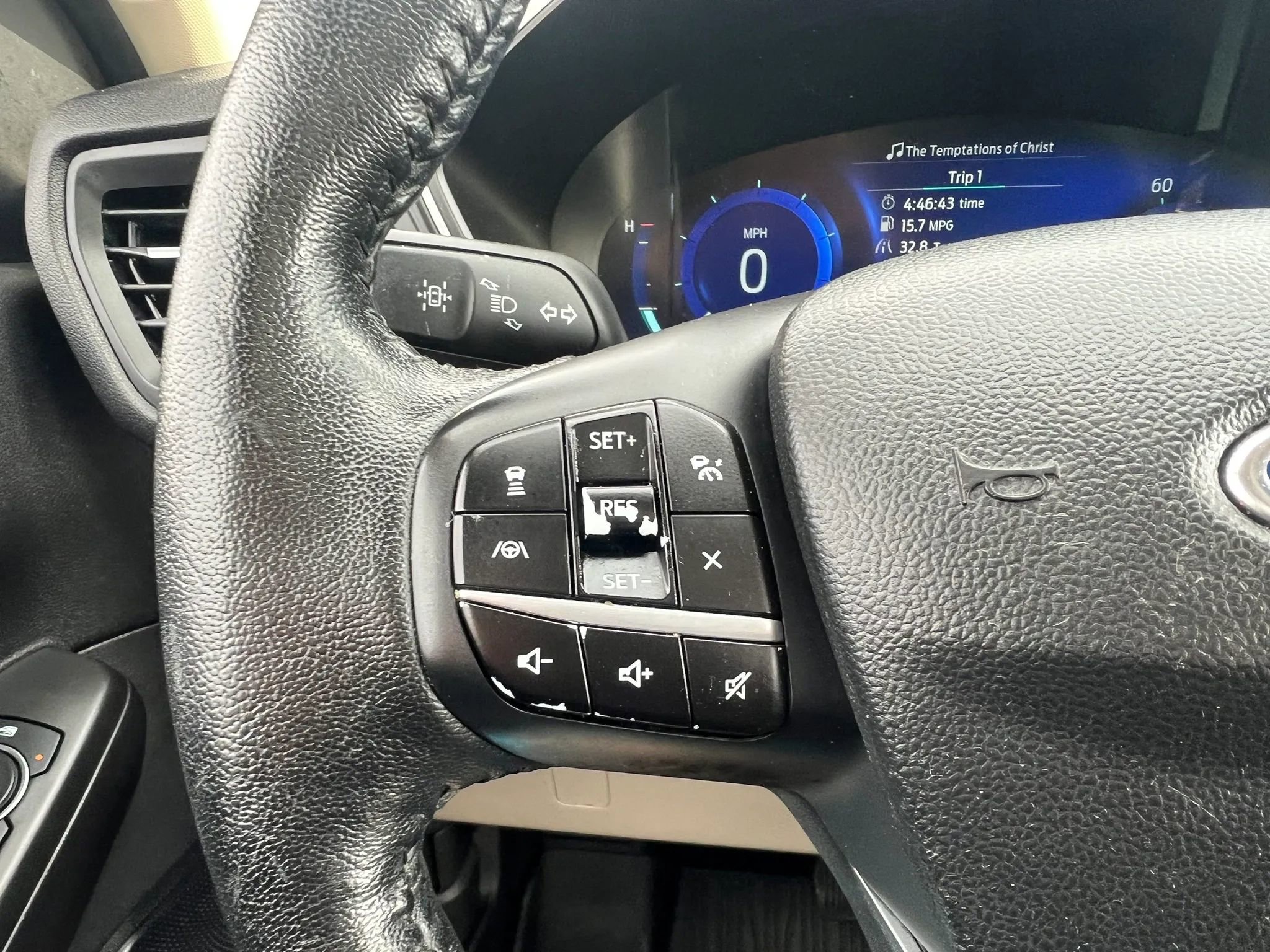 Used 2020 Ford Escape Titanium w/ Titanium Premium Package 2.0 image 14