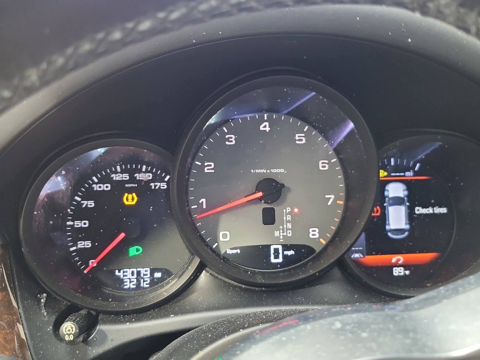Used 2020 Porsche Macan S AWD/4WD image 11