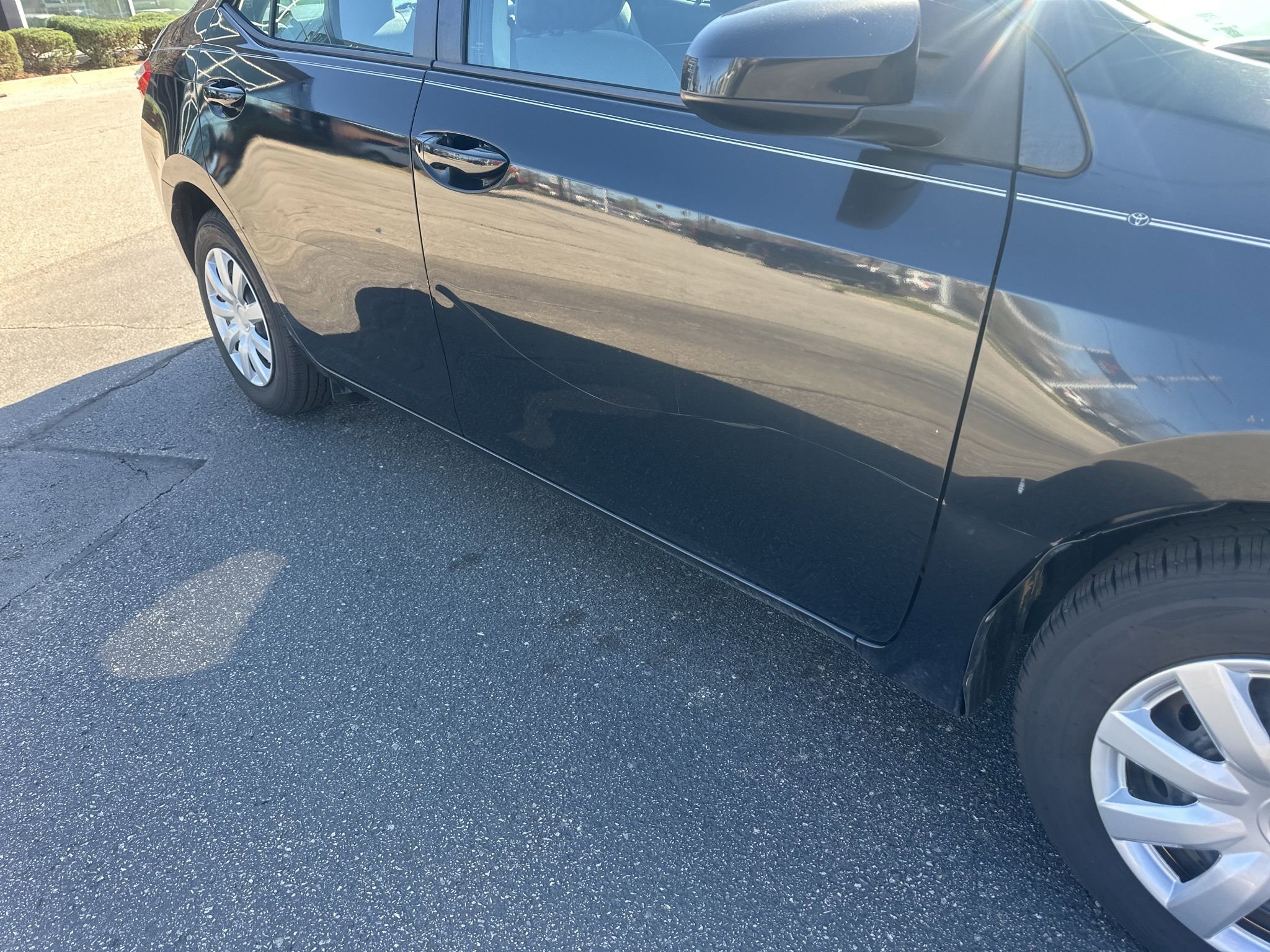 Used 2015 Toyota Corolla L image 9