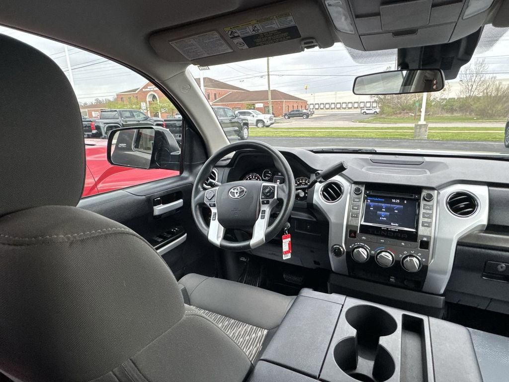 Used 2018 Toyota Tundra SR5 image 15