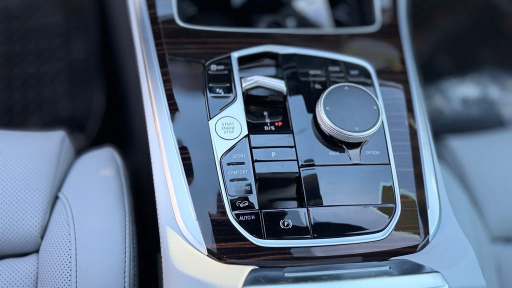 New 2026 BMW X5 xDrive40i image 18