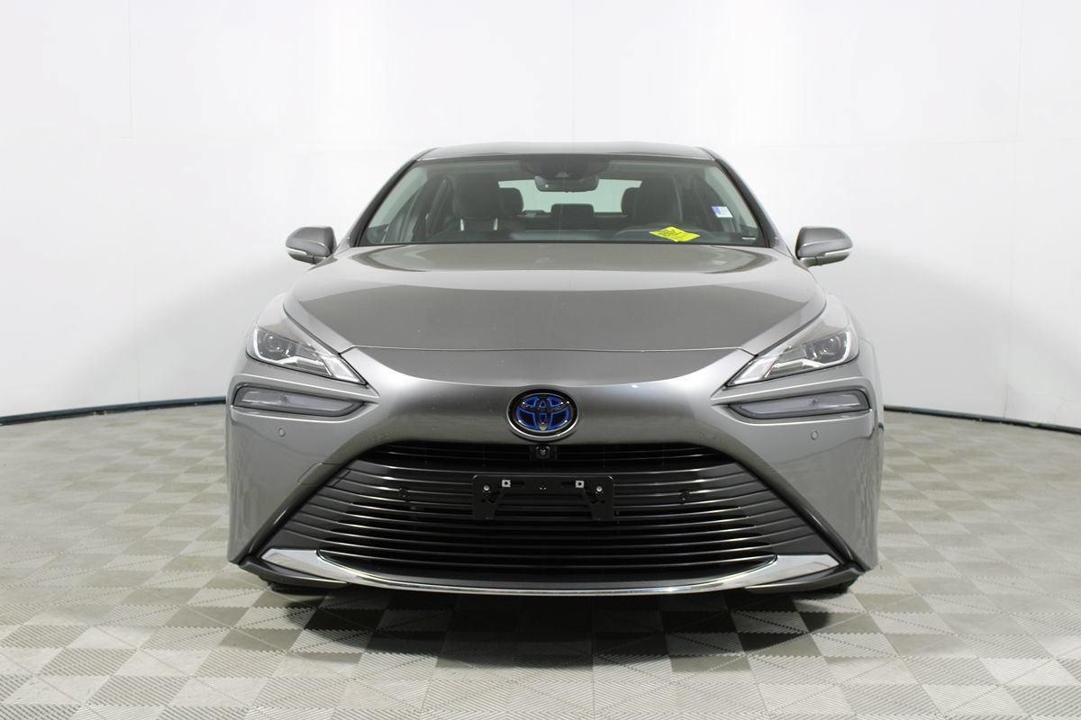 Used 2021 Toyota Mirai w/ Advanced Technology Package RWD image 2