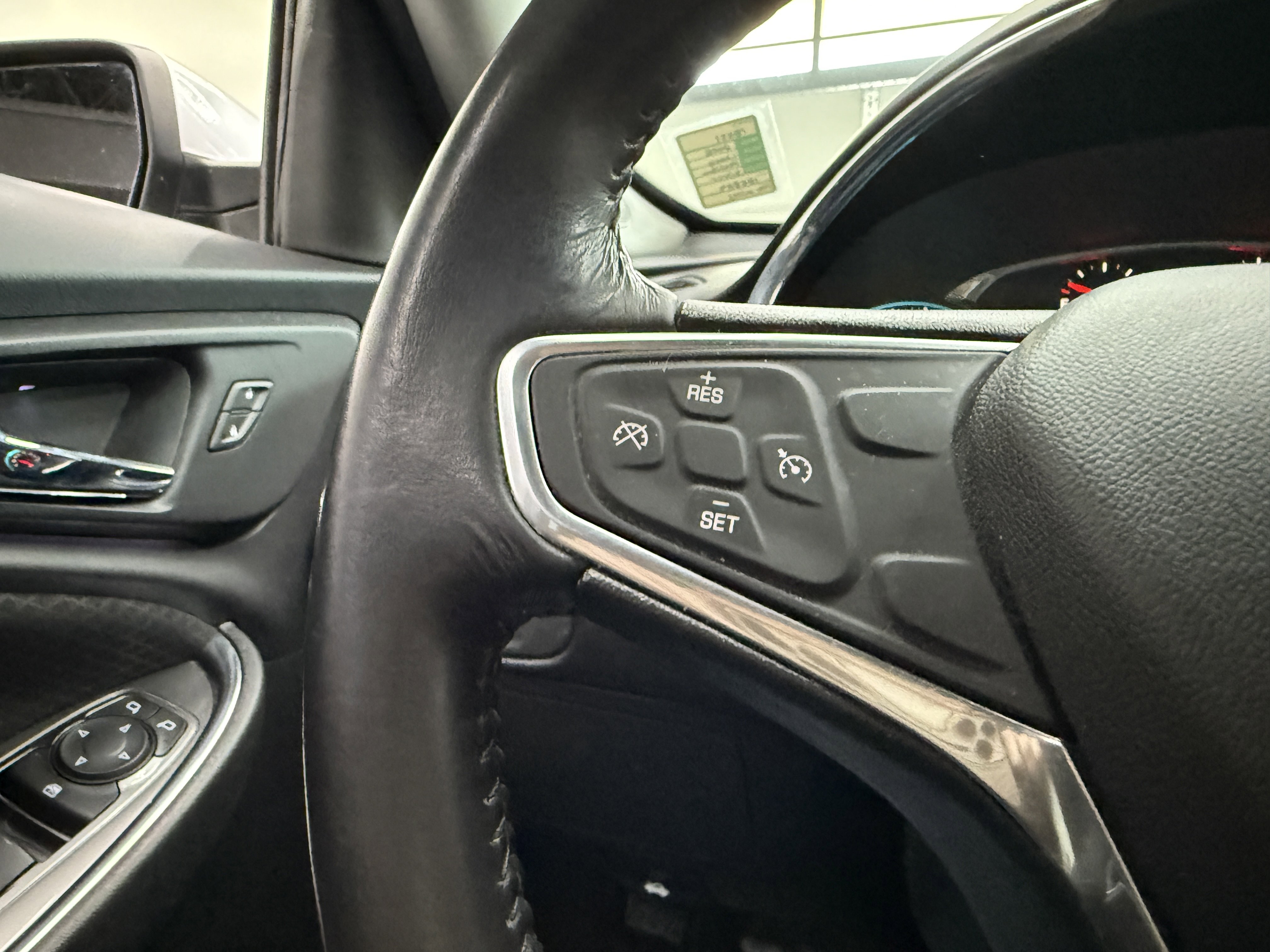 Used 2018 Chevrolet Malibu LT image 14