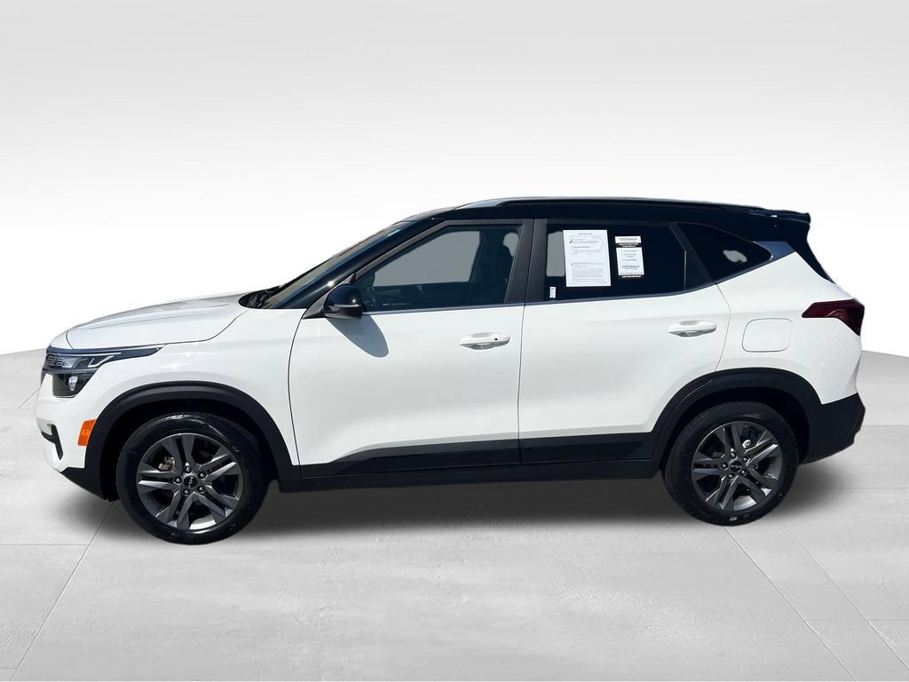 Used 2023 Kia Seltos S FWD image 2