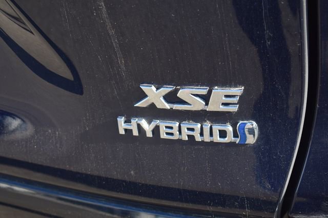 Used 2019 Toyota RAV4 XSE w/ XSE Weather Package AWD/4WD image 13