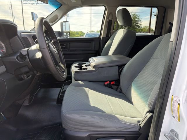 Used 2017 RAM 2500 Tradesman w/ Chrome Appearance Group image 12