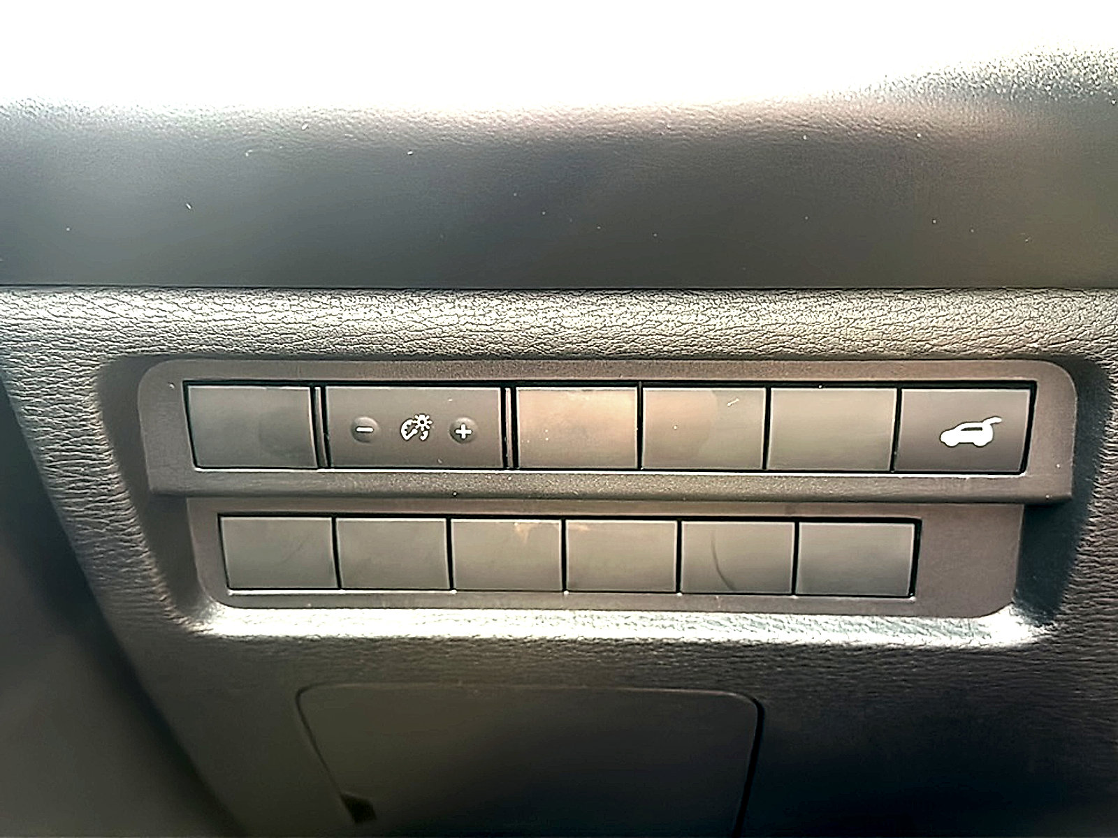 Used 2024 Mitsubishi Outlander SE image 25