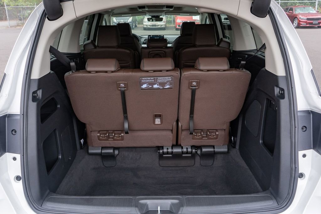 New 2026 Honda Odyssey Touring image 13
