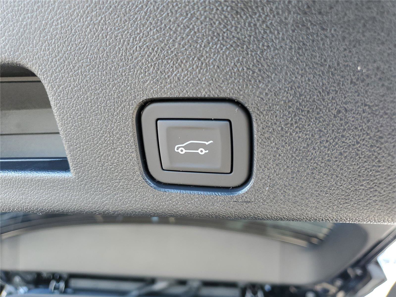 New 2026 GMC Acadia Elevation w/ Black Edition FWD image 9