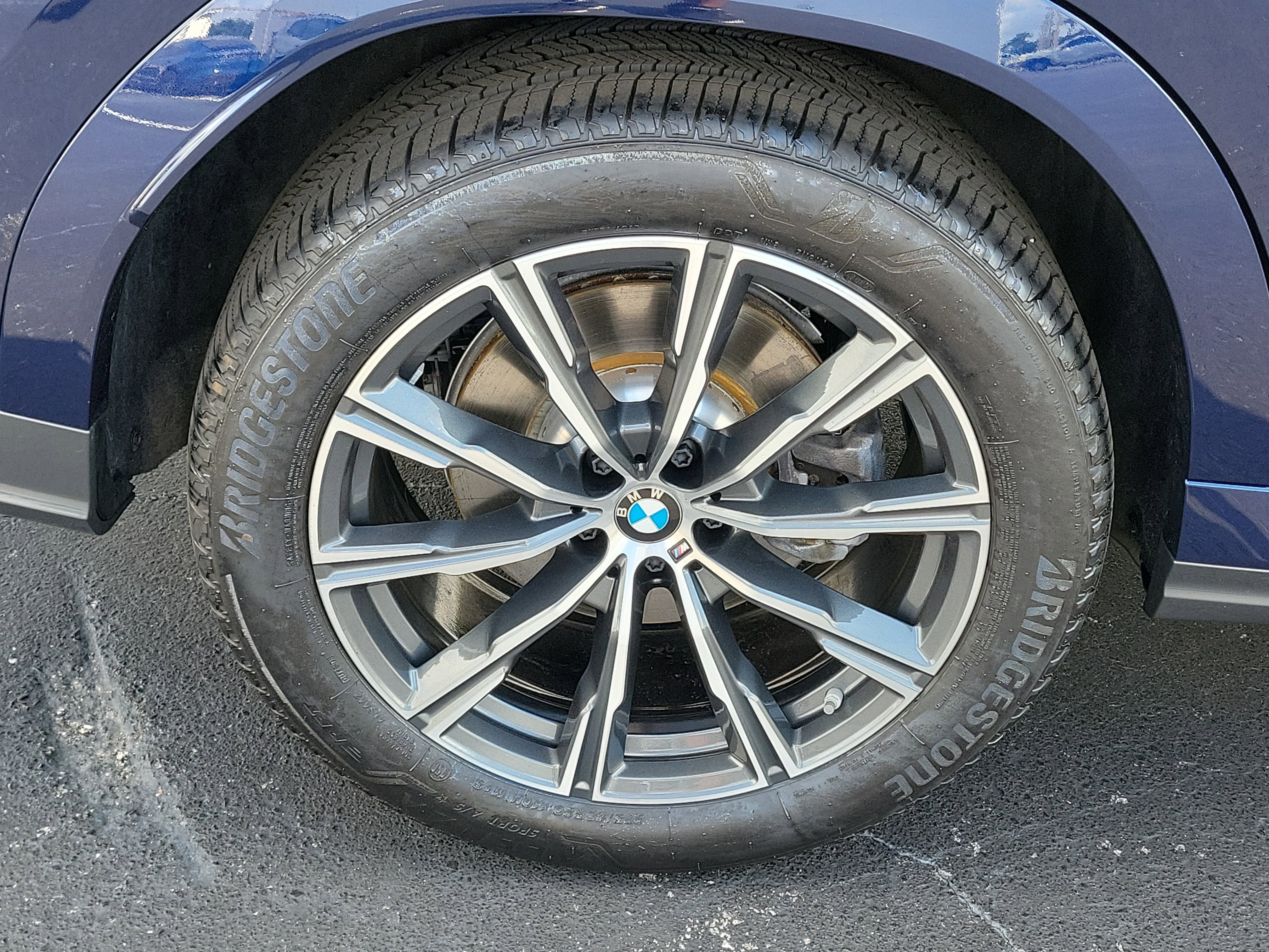 Used 2026 BMW X6 xDrive40i w/ Premium Package AWD/4WD image 7